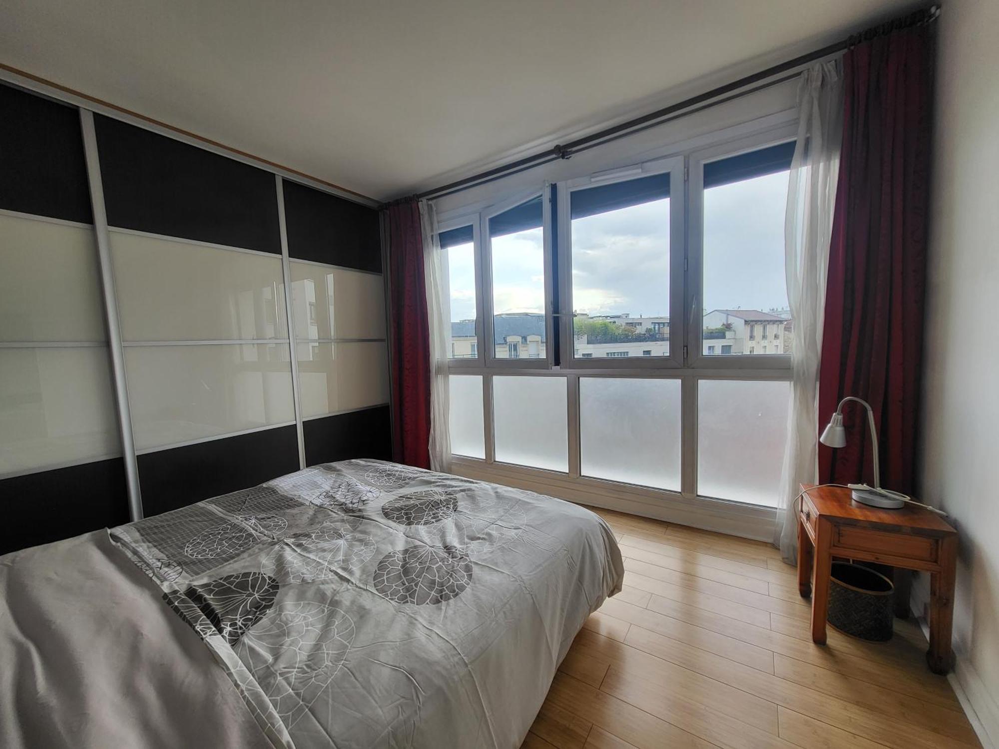 Spacious And Comfortable Apartment - Perfect For Families & Friends - Near Public Transportation 蒙鲁日 外观 照片